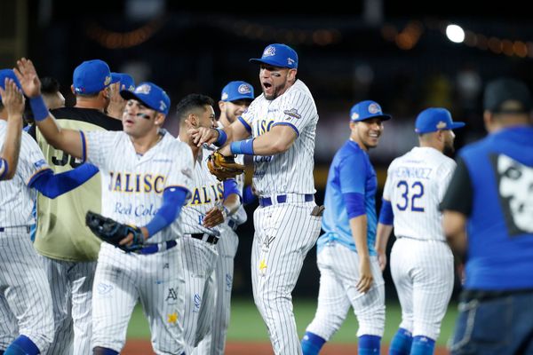 LOS CHARROS LE PEGARON A CAÑEROS EN EL TERCERO DE LA SERIE