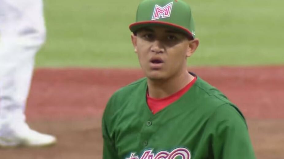 MANUEL CASTRO GANÓ EL JUEGO EN EL DEBUT DE MÉXICO EN MUNDIAL DE BEISBOL SUB-23