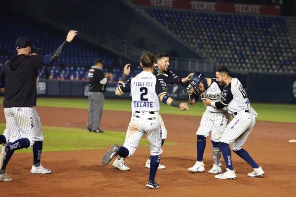 LOS SULTANES GANARON SERIE ANTE YAQUIS TRAS DIVIDIR EN DOBLE CARTELERA
