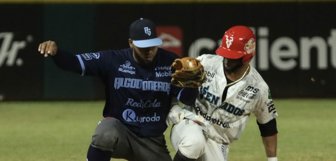 EN DUELO SINALOENSE, ALGODONEROS VENCE A LOS VENADOS