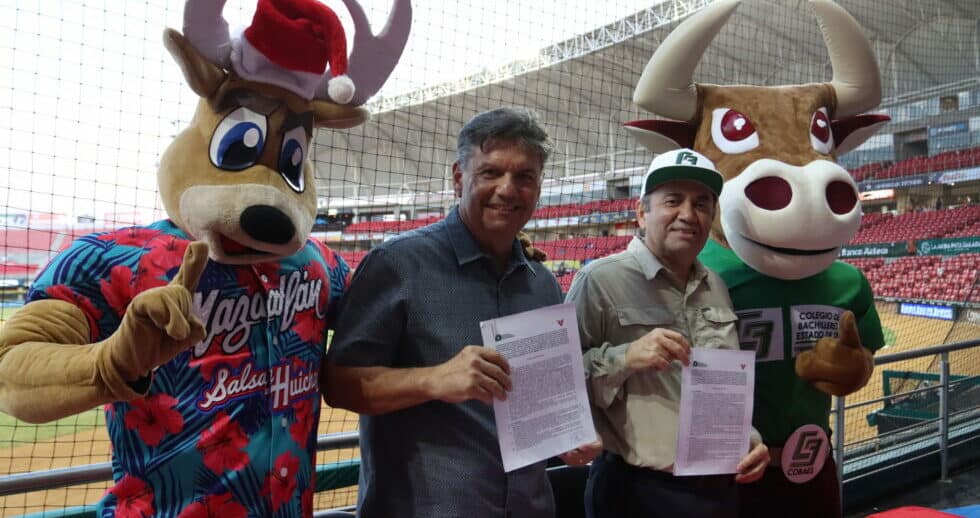 VENADOS DE MAZATLÁN FIRMAN CONVENIO CON COBAES