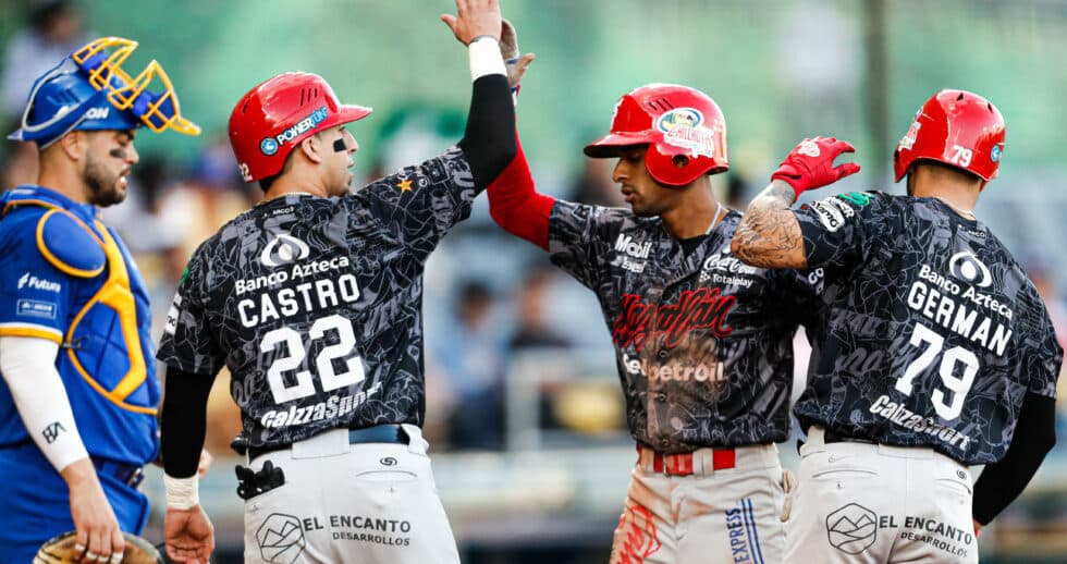 VENADOS PEGA PRIMERO ANTE EL CAMPEÓN CHARROS