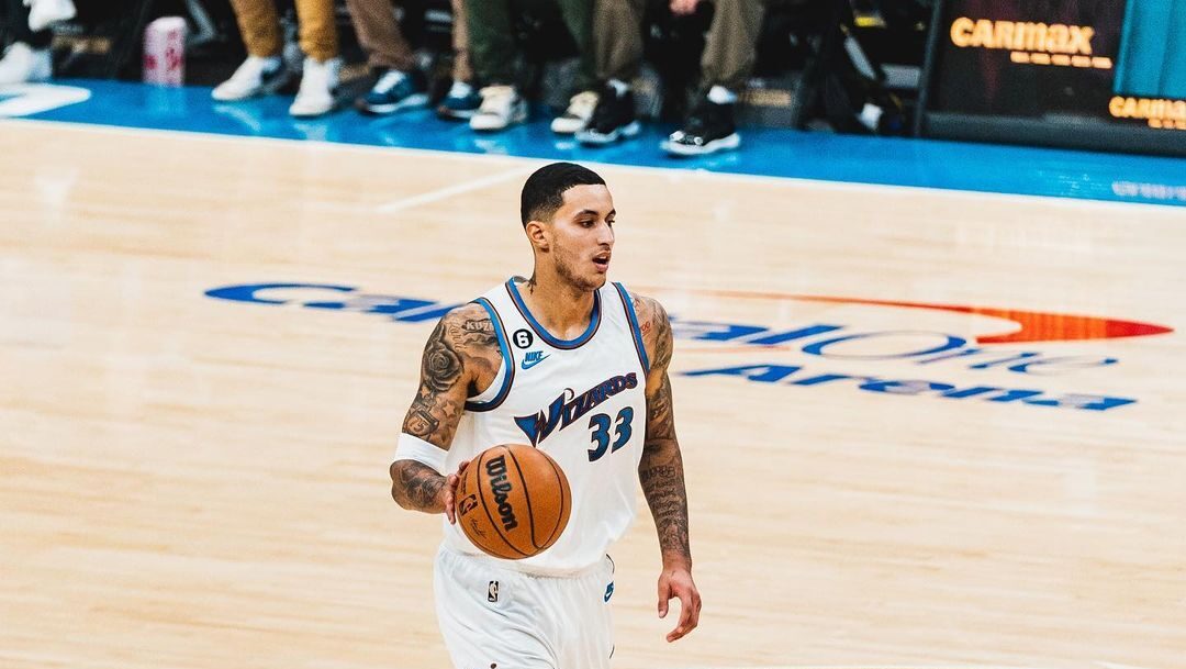 KYLE KUZMA RECHAZA SU OPCIÓN DE JUGADOR Y ES AGENTE LIBRE