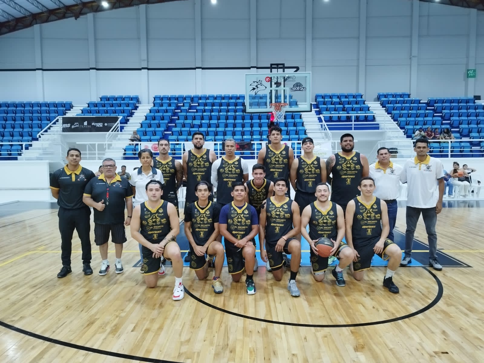 PIRATAS BUSCA CORREGIR EL RUMBO