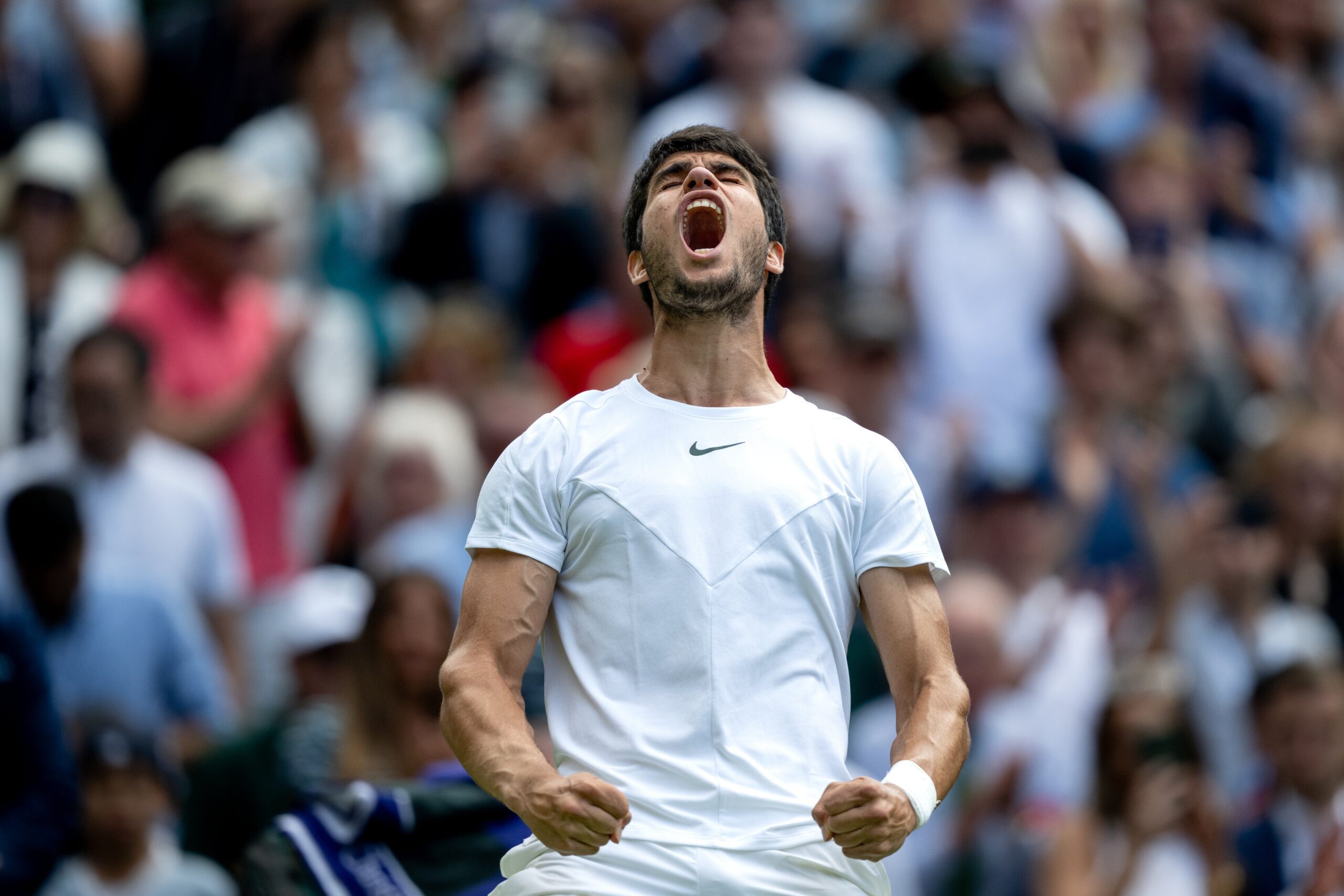 ALCARAZ YA ESTÁ EN SEMIFINALES DE WIMBLEDON