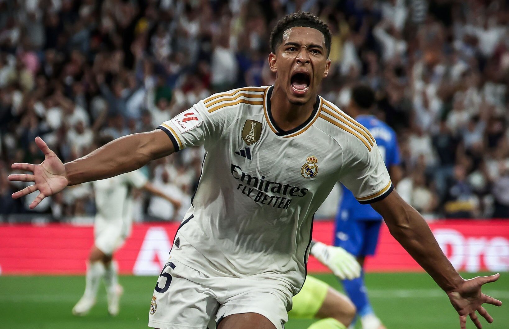 JUDE BELLINGHAM FESTEJA UN GOL CON EL REAL MADRID