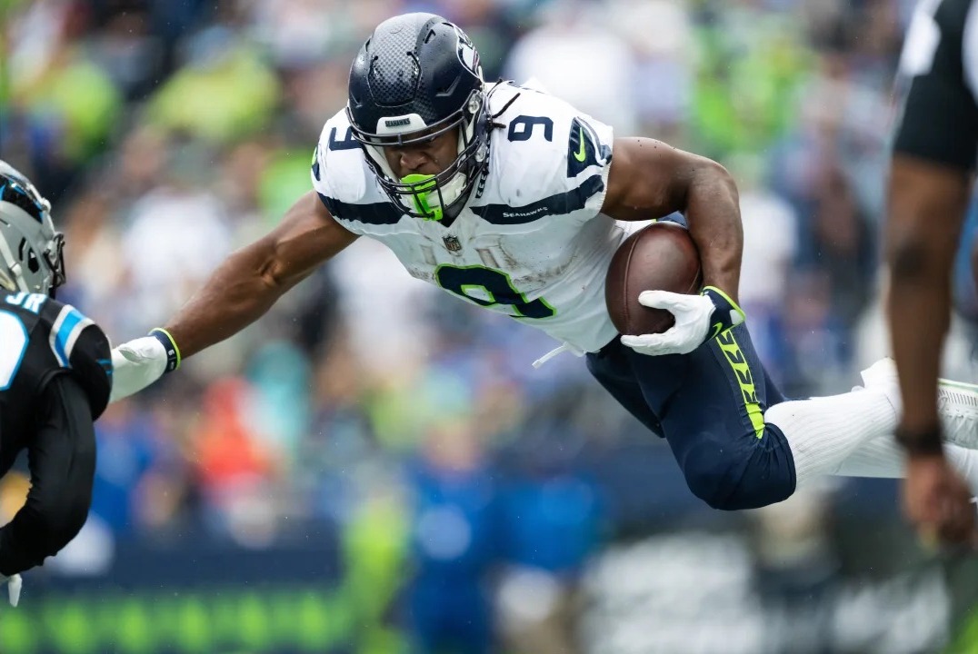 KENNETH WALKER III DURANTE LA VICTORIA SOBRE LOS PANTHERS