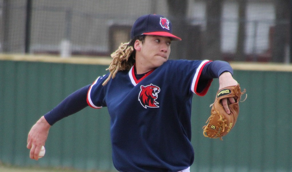 Spencer Bivens refuerzo de Tomateros