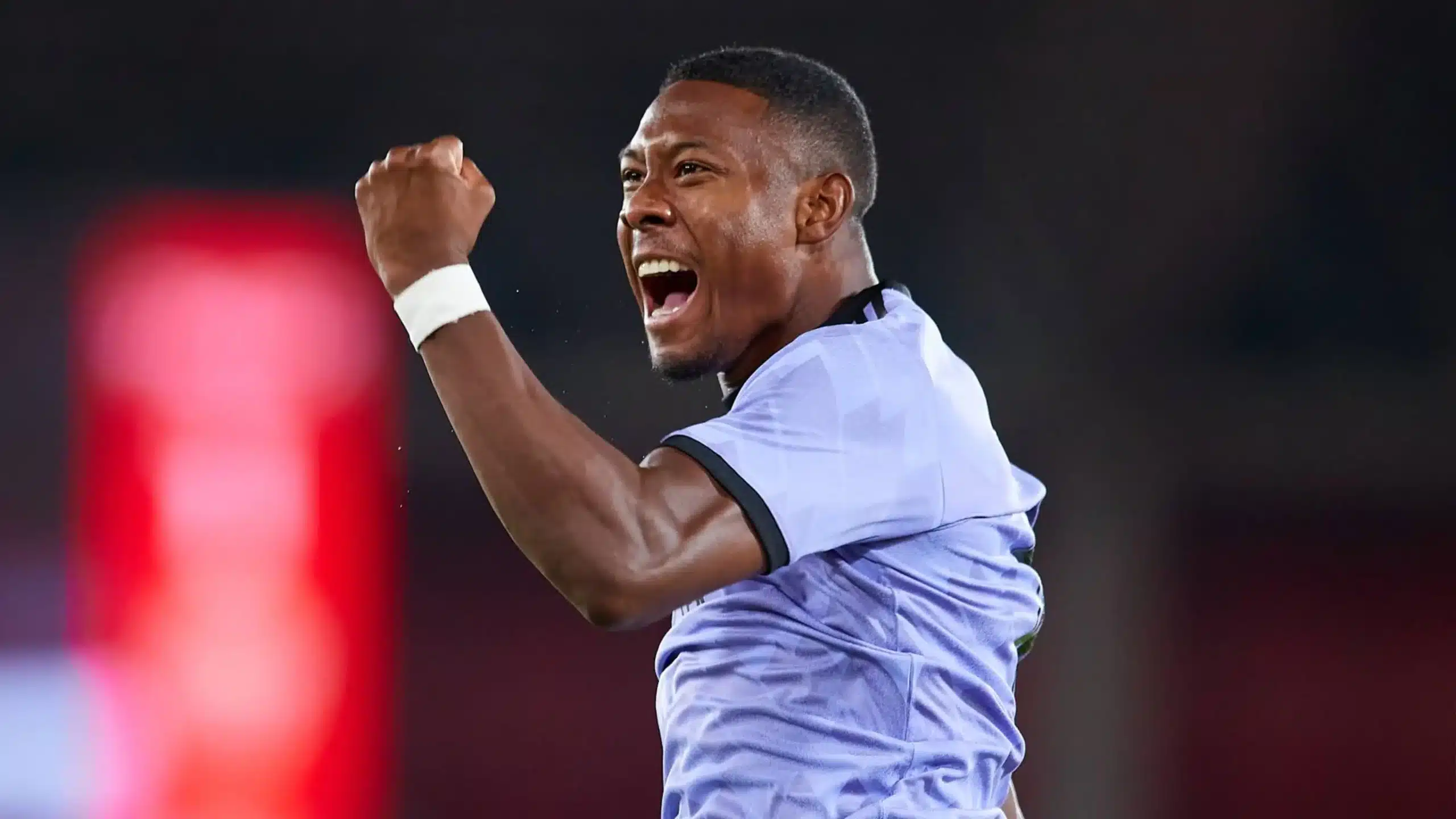 Alaba celebrando una anotación