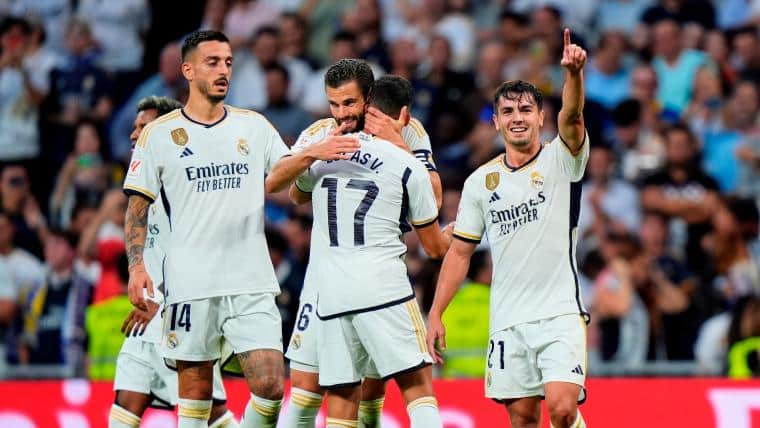Madrid festejando un gol