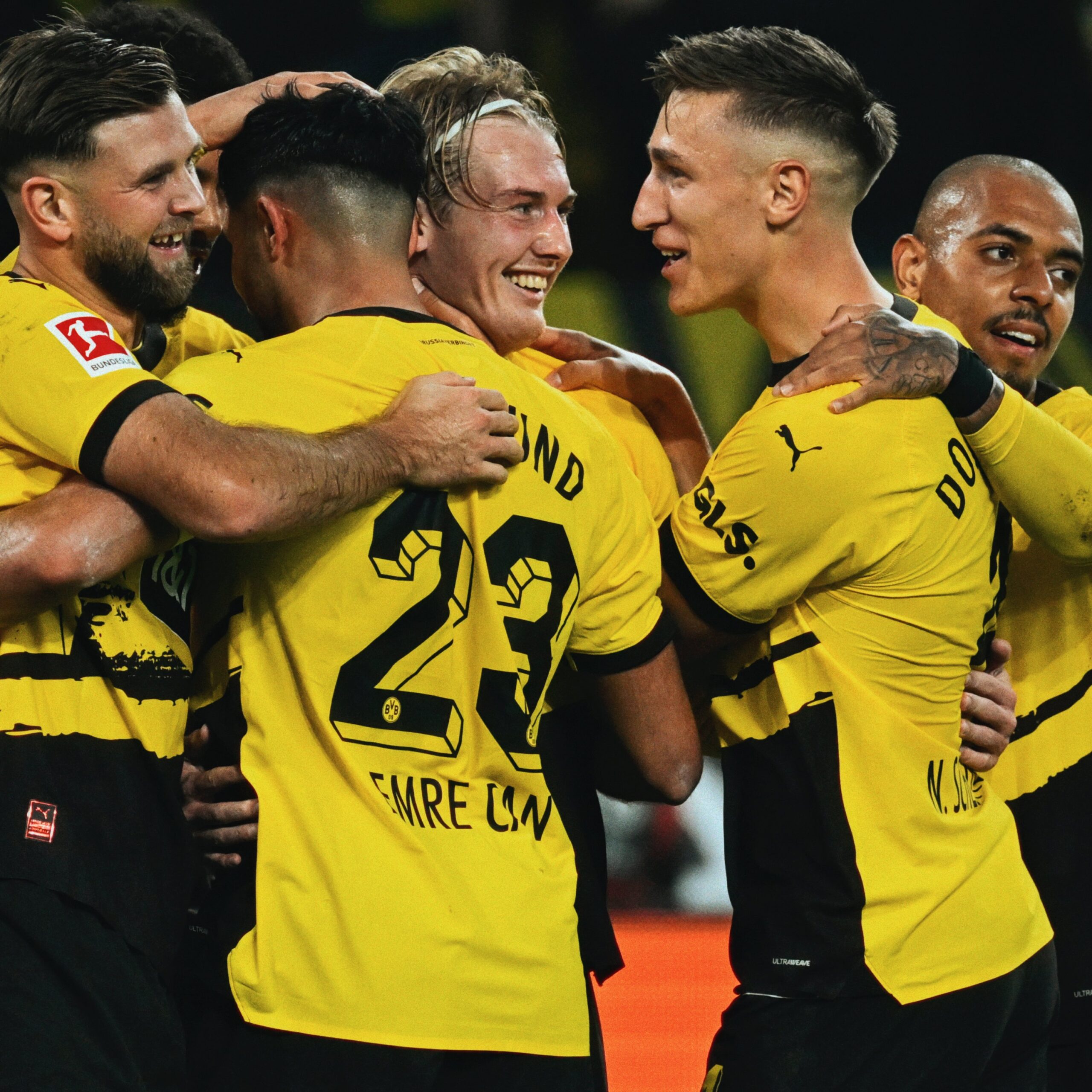 Dortmund festejando la anotación