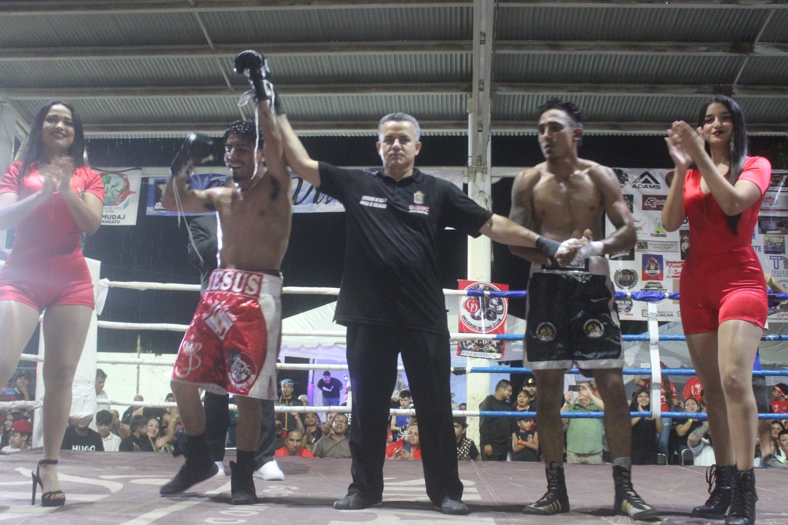 Jesús Delgado vence por knockout José Barragán