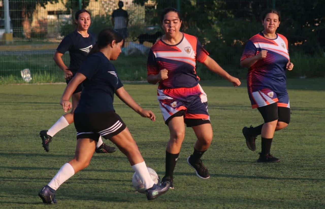 Futbol estudiantil IMDEM