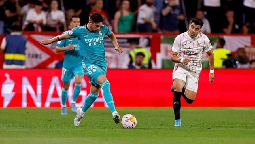 Valverde conduciendo a velocidad