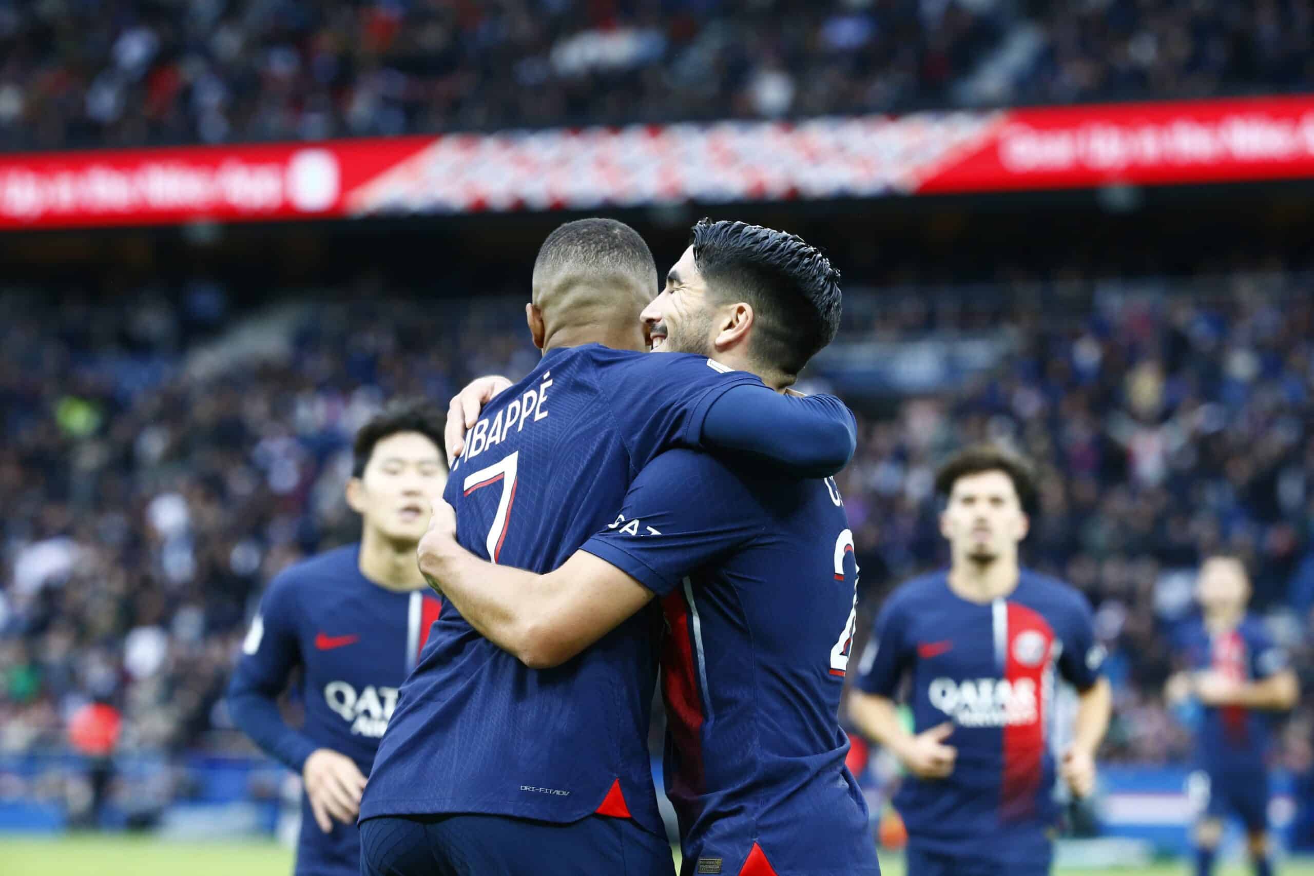 Mbappé festejando la anotación