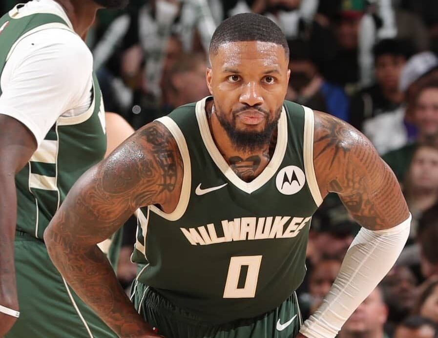 DAMIAN LILLARD DURANTE LA VICTORIA D ELOS BUCKS
