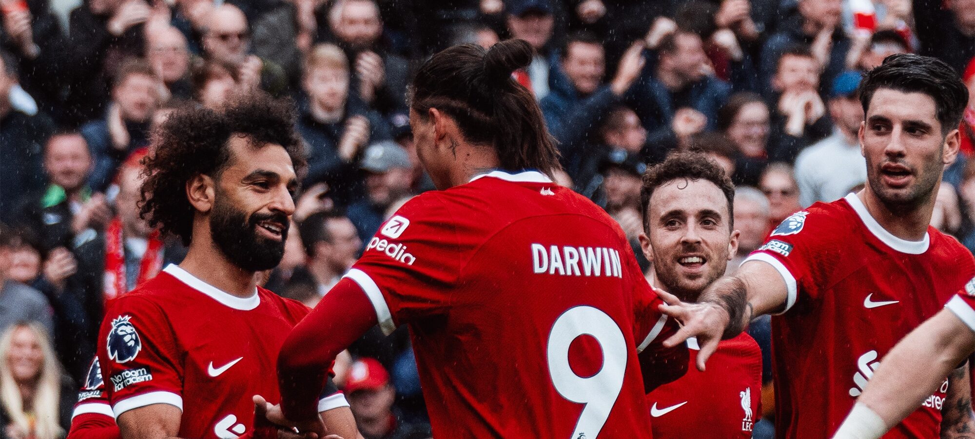 Los Reds festejando un gol de Salah