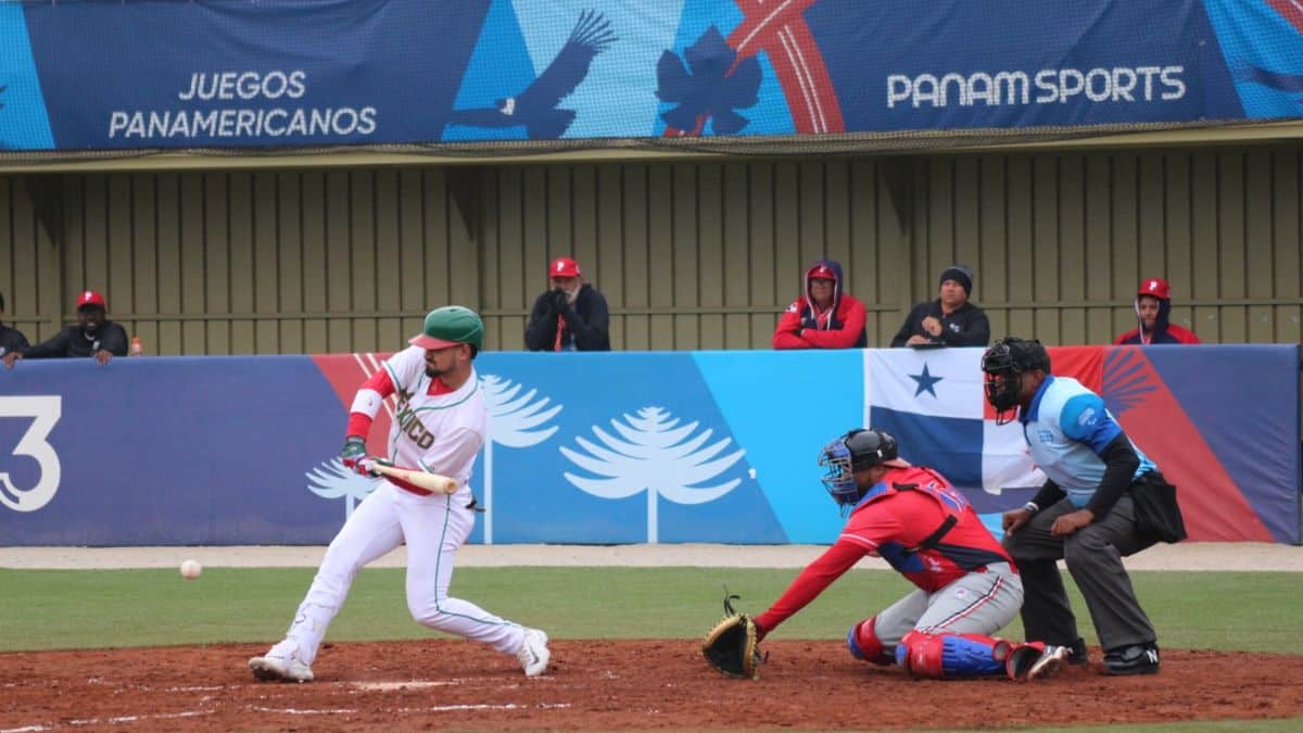 Panamá viene de atrás y vence a la novena mexicana