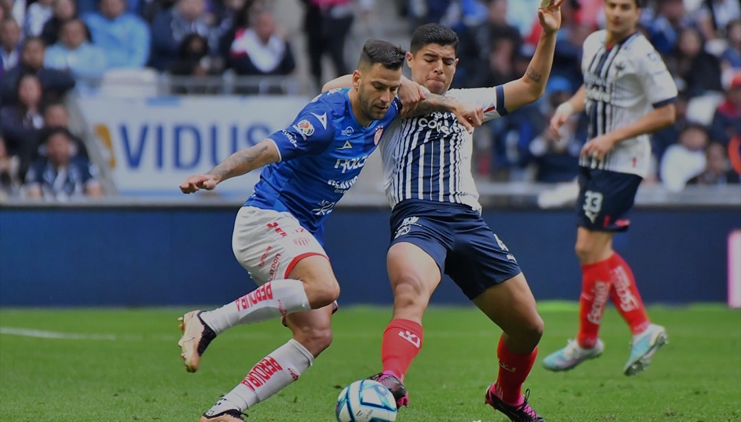 RAYADOS Y NECAXA EN UN PARTIDO ANTERIOR