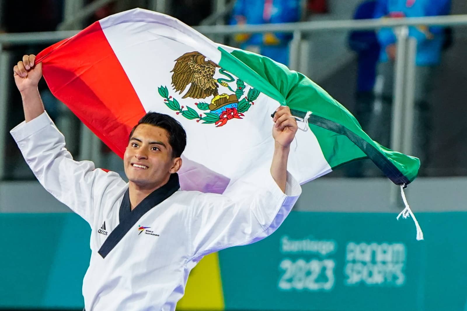 WILLIAM ARROYO CELEBRA LA MEDALLA DE ORO