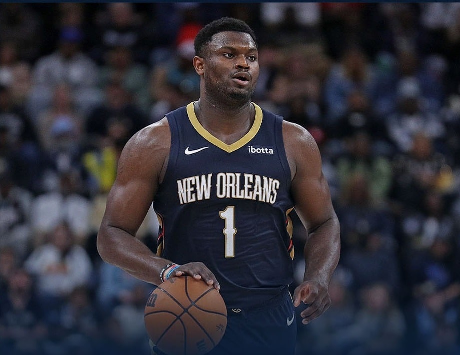 ZION WILLIAMSON DURANTE UN JUEGO CON LOS PELICANS
