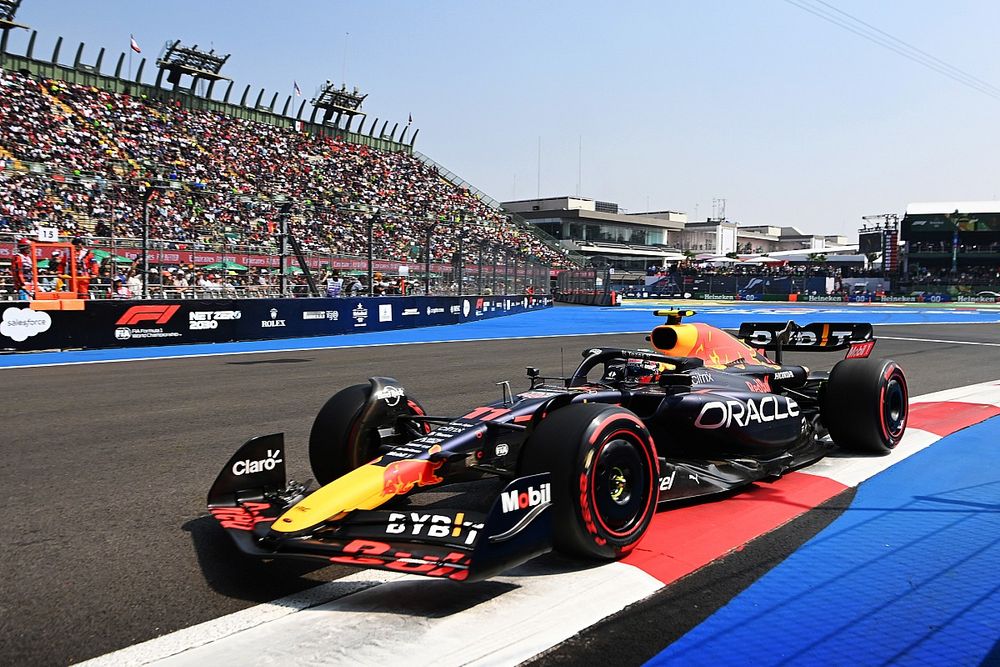 MONOPLAZA DEL PILOT MEXICANO DE FÓRMULA 1 CHECO PÉREZ