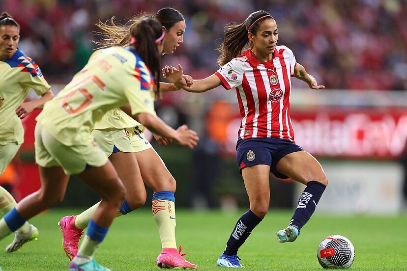 En el Estadio Azteca se enfrentarán las Chivas Rayadas ante las Águilas del América, en la semifinal femenil del Apertura 2023.