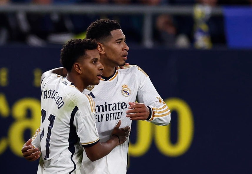 RODRYGO Y JUDE BELLINGHAM DEL REAL MADRID FESTEJAN EL TRIUNFO ANTE EL CÁDIZ