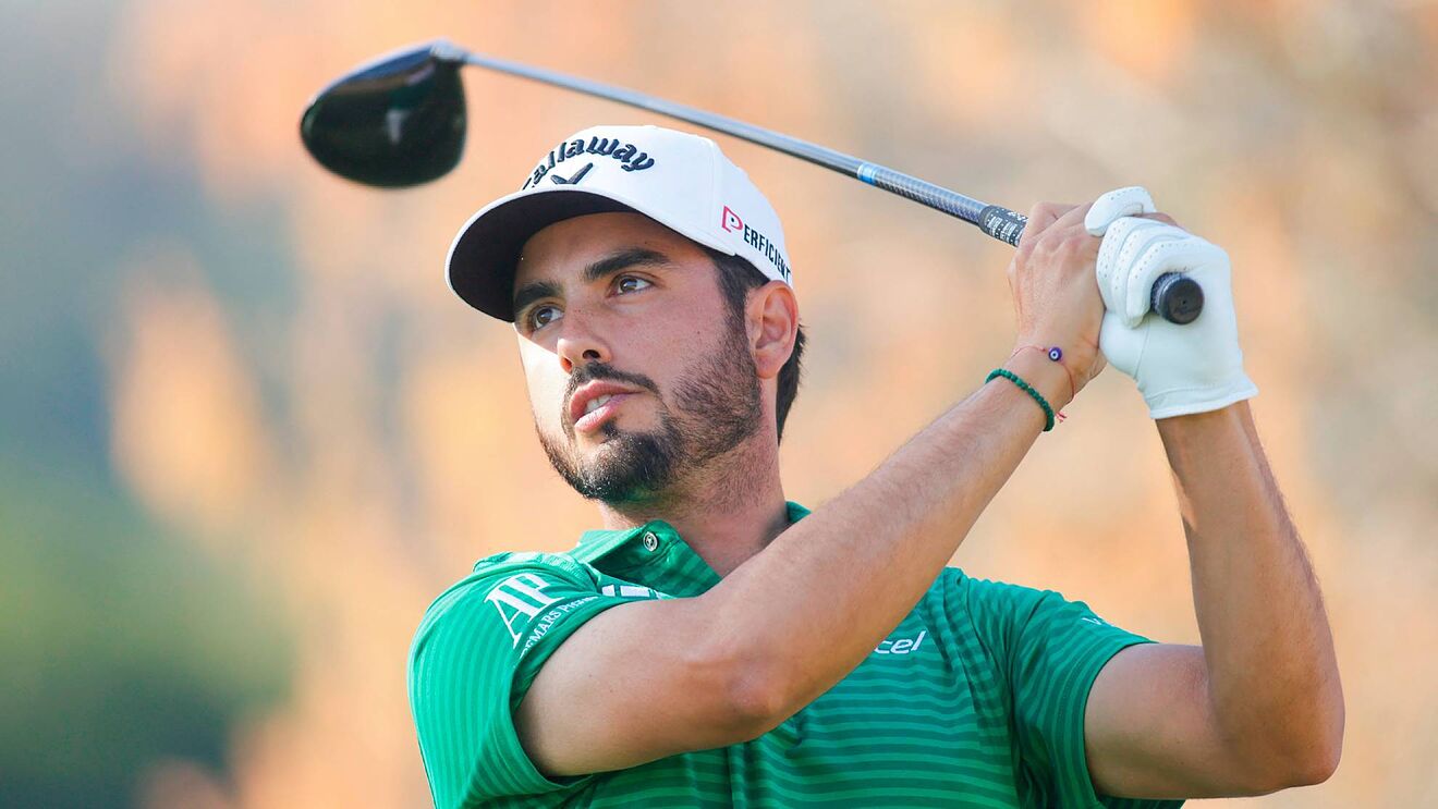 El golfista mexicano Abraham Ancer gana la medalla de oro panamericana.
