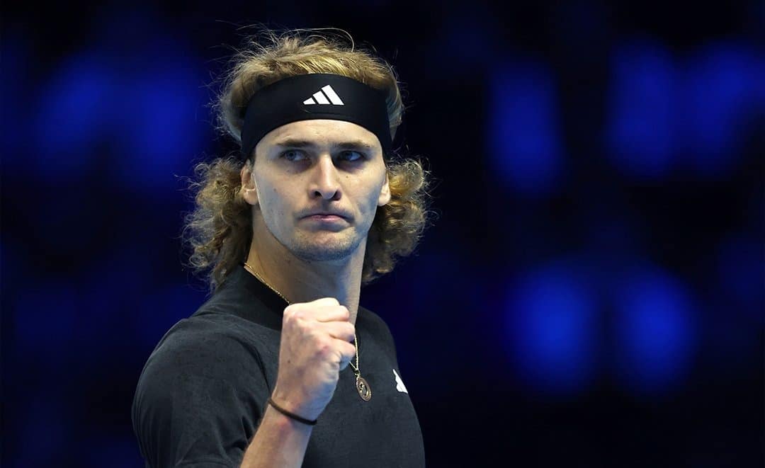 ALEXANDER ZVEREV FESTEJA EL TRIUNFO SOBRE CARLOS ALCARAZ EN E