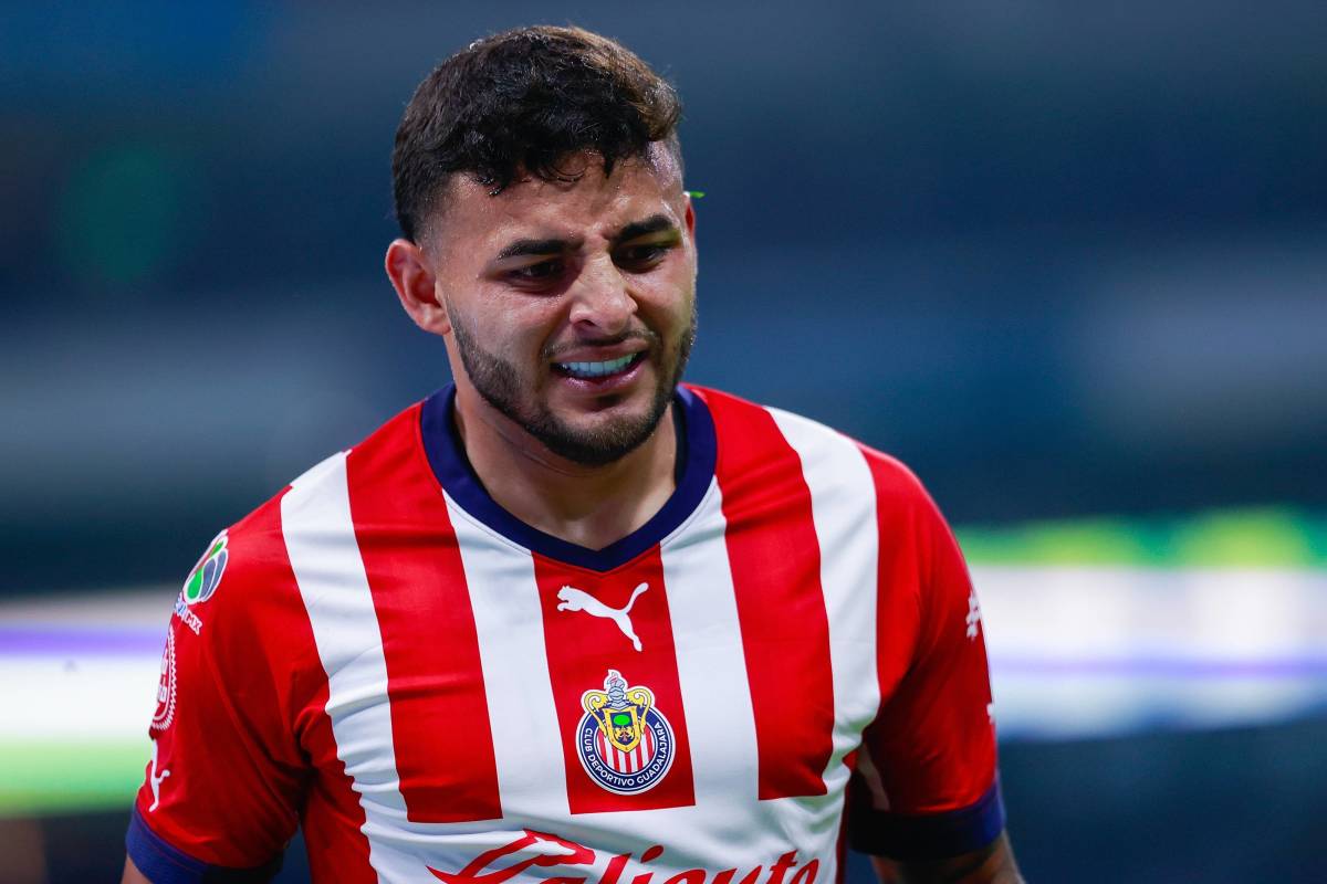 Alexis Vega muestra su molestia.