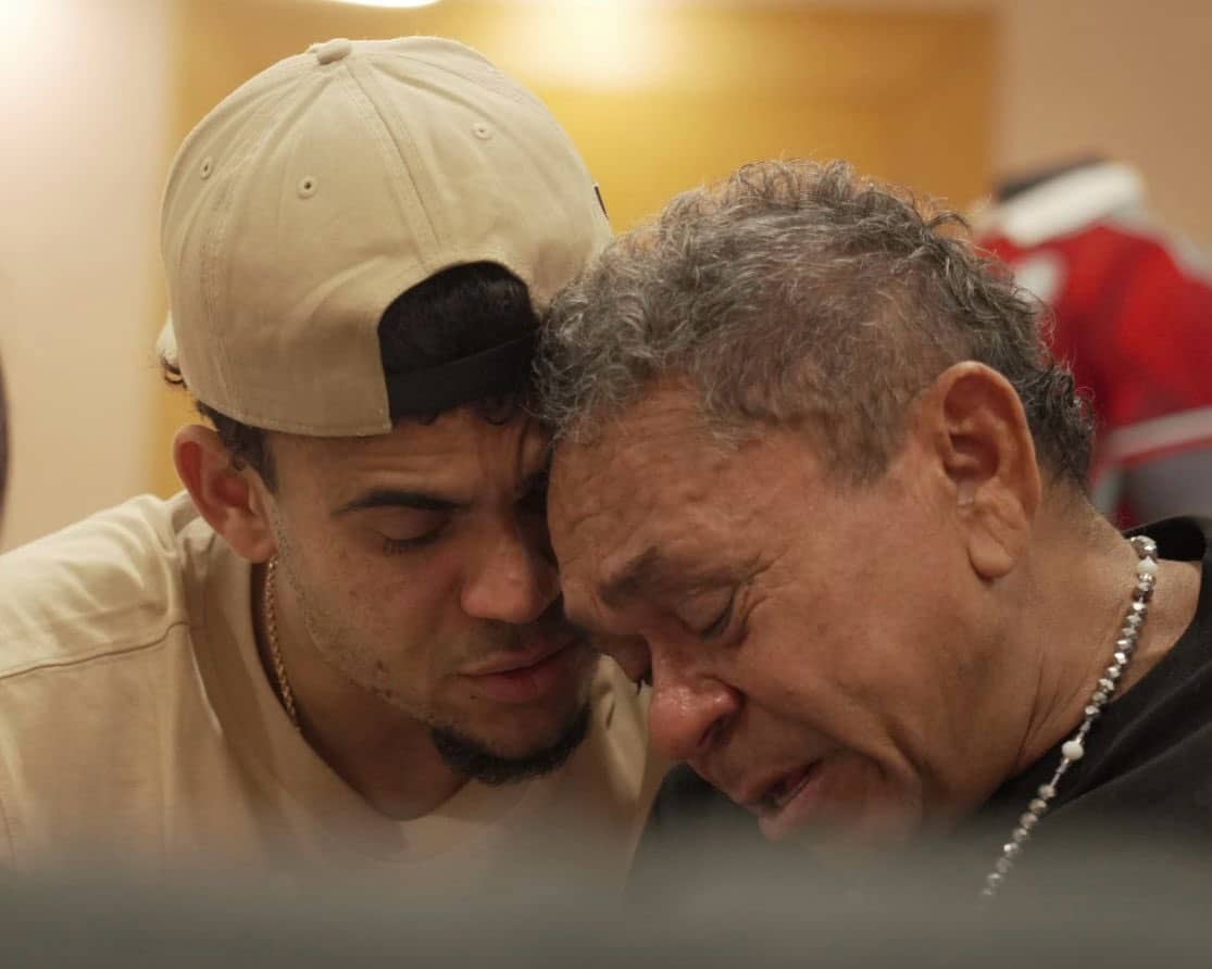 Luis Díaz junto a su padre en el reencuentro