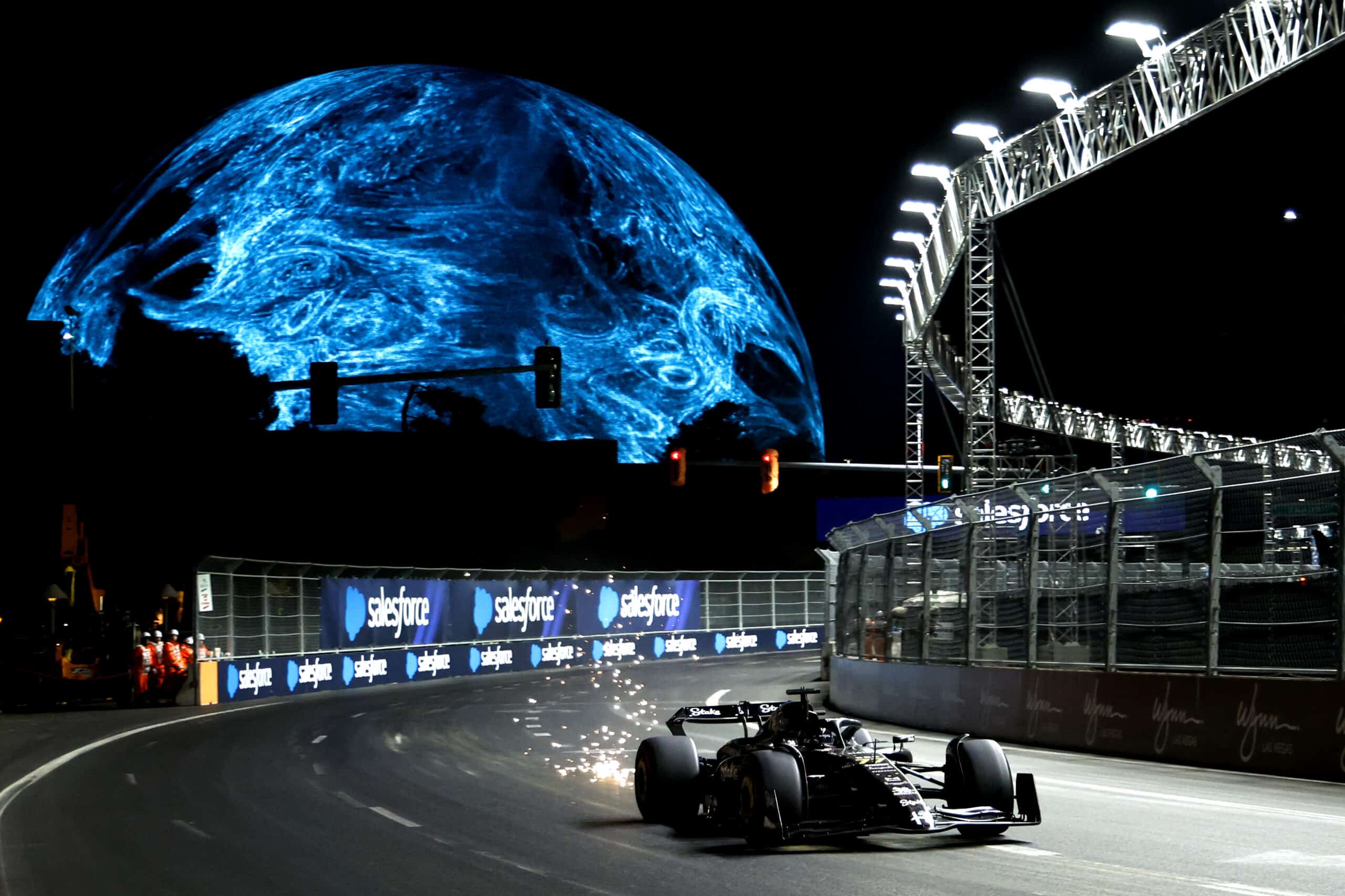 POSTAL DE LA CARRERA DE CLASIFICACIÓN DEL GRAN PREMIO DE LAS VEGAS EN LA FÓRMULA 1