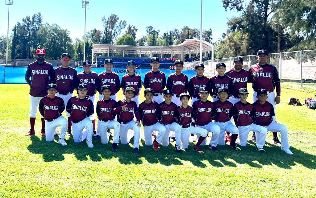 LA SELECCIÓN SINALOENSE DE BEISBOL U11 POSA PARA LA FOTO