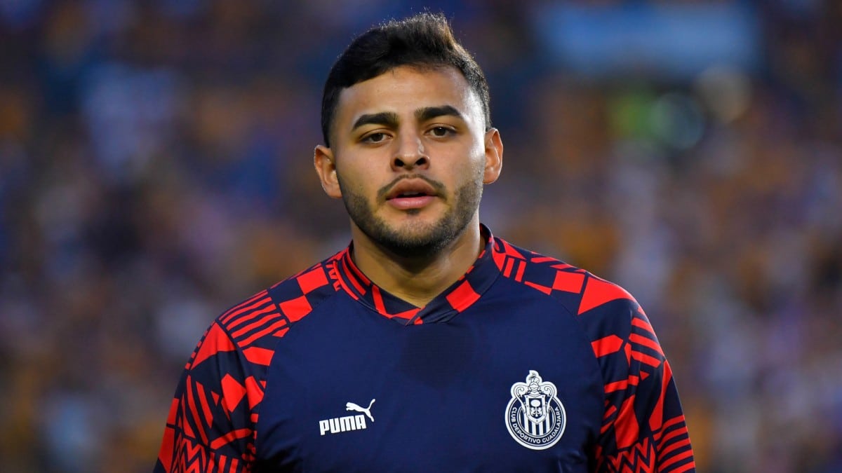 Alexis Vega en entrenamiento con Chivas del Guadalajara.