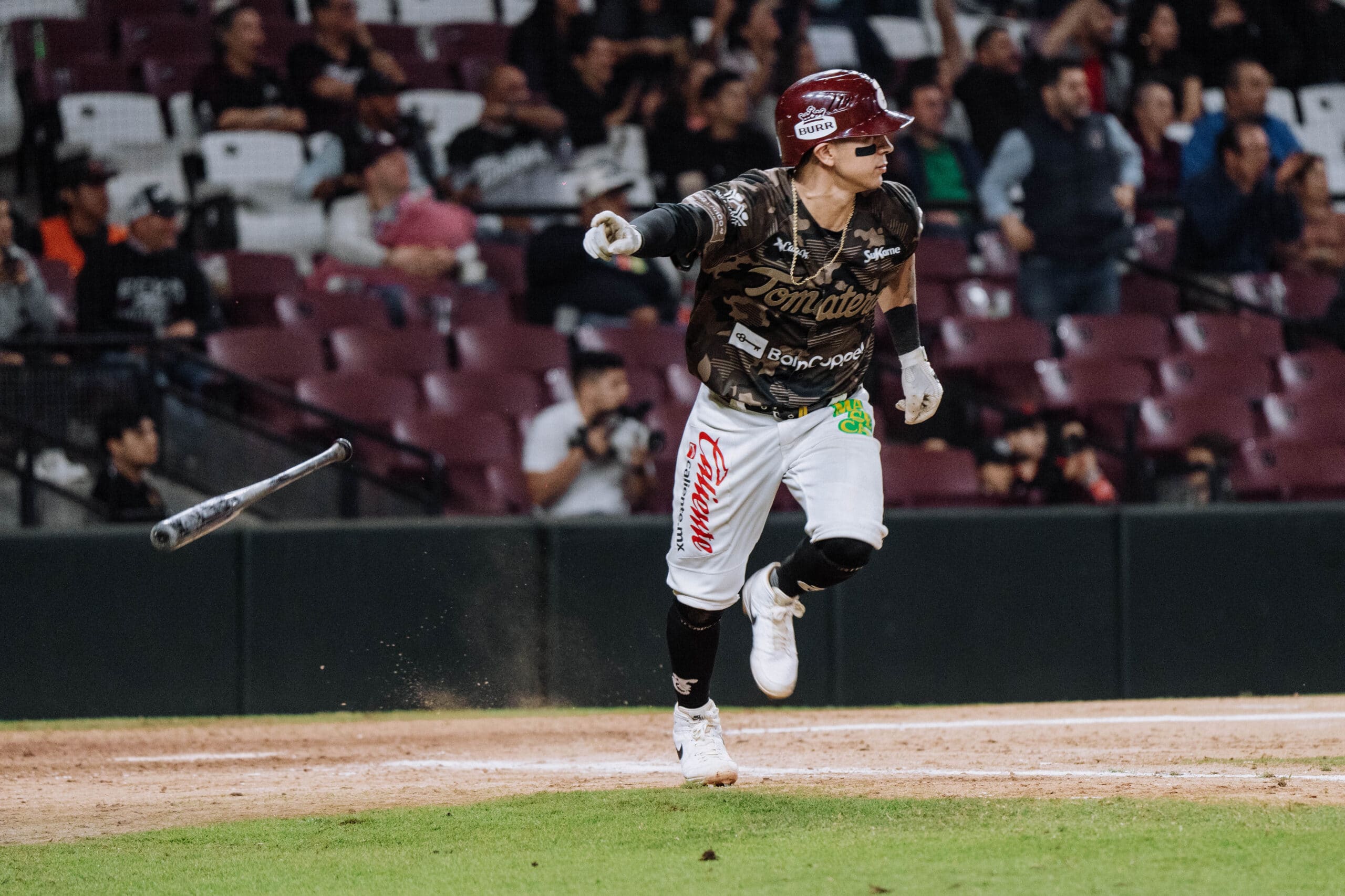 ANDRES ALVAREZ PEGA EL HIT DEL TRIUNFO