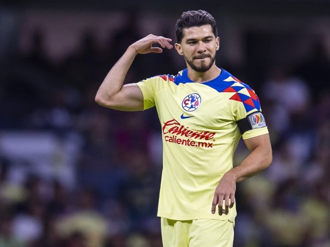 Henry Martin festeja un gol en la Liguilla del AP2023 con el América.