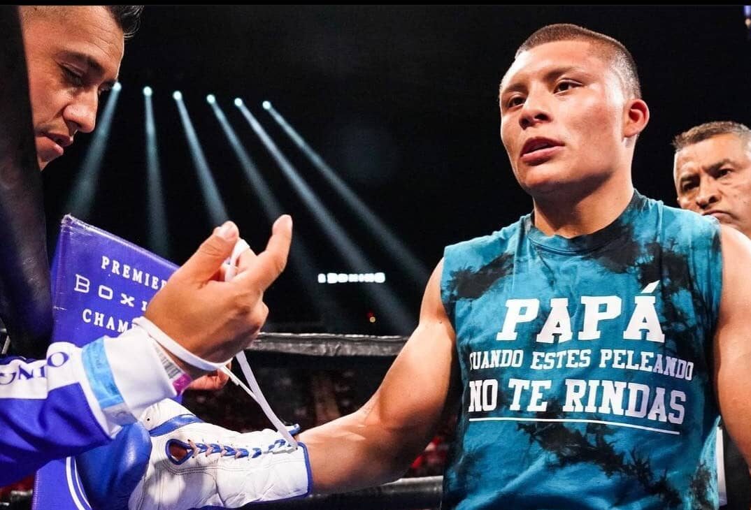 ISAAC PITBULL CRUZ ANTES DE UNA PELEA DE BOXEO