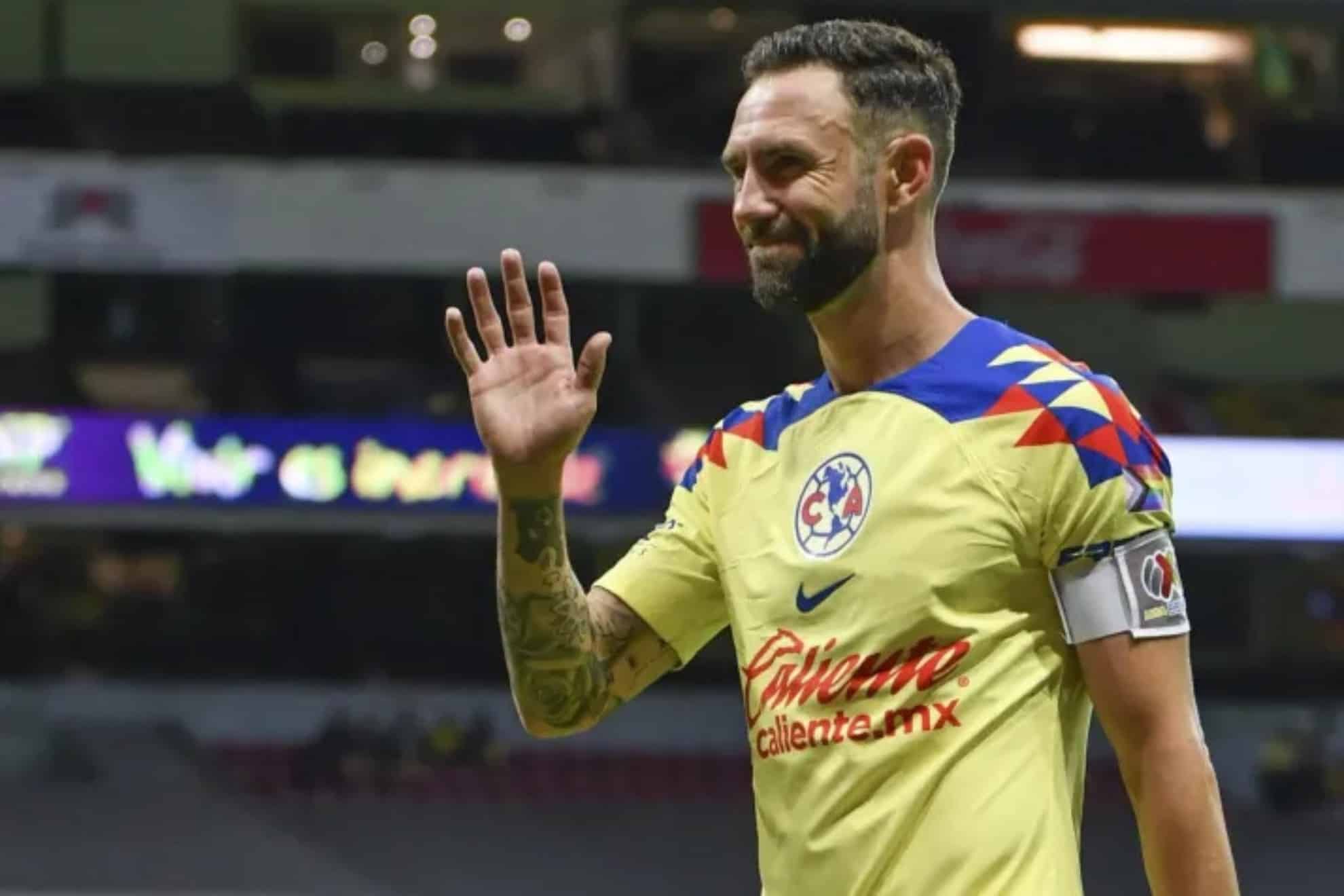 Miguel Layún sale de cambio en el juego de ida de la gran final del AP2023.