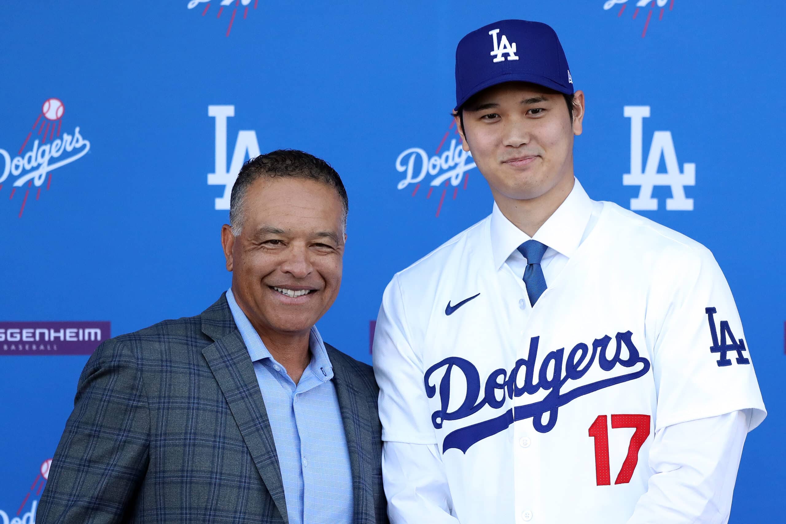 SHOHEI OHTANI EN SU PRESENTACIÓN COMO NUEVO PELOTERO DE LOS DODGERS