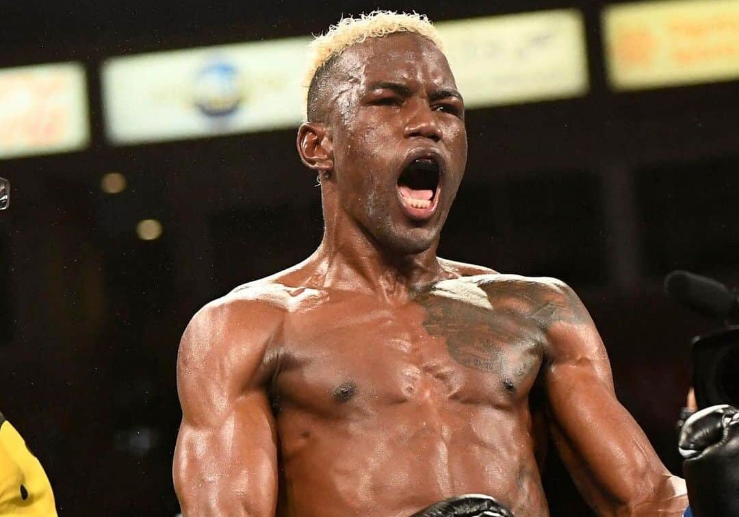 SUBRIEL MATÍAS FESTEJA UN TRIUNFO