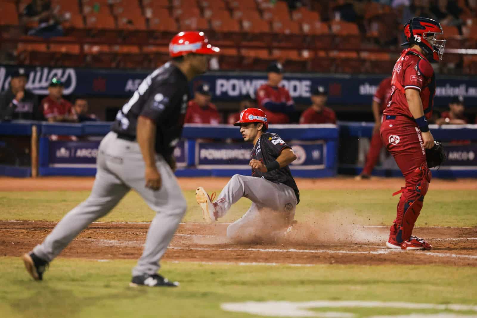 MOTTA LLEGA BARRIDO EN HOME