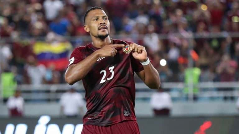 RENDÓN ANOTA GOL CON VENEZUELA