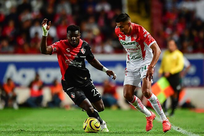NECAXA LE GANA AL ATLAS