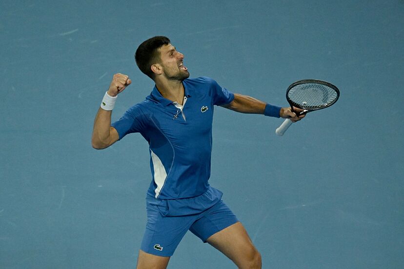 DJOKOVIC FESTEJA