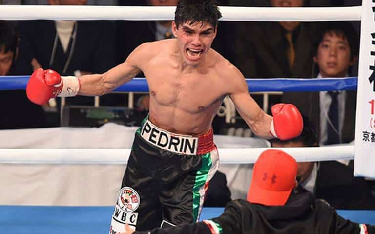PEDRO GUEVARA GANA EL COMBATE