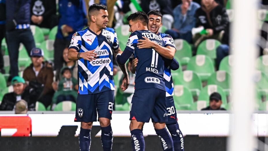 MONTERREY FESTEJA EL SEGUNDO GOL ANTE SANTOS