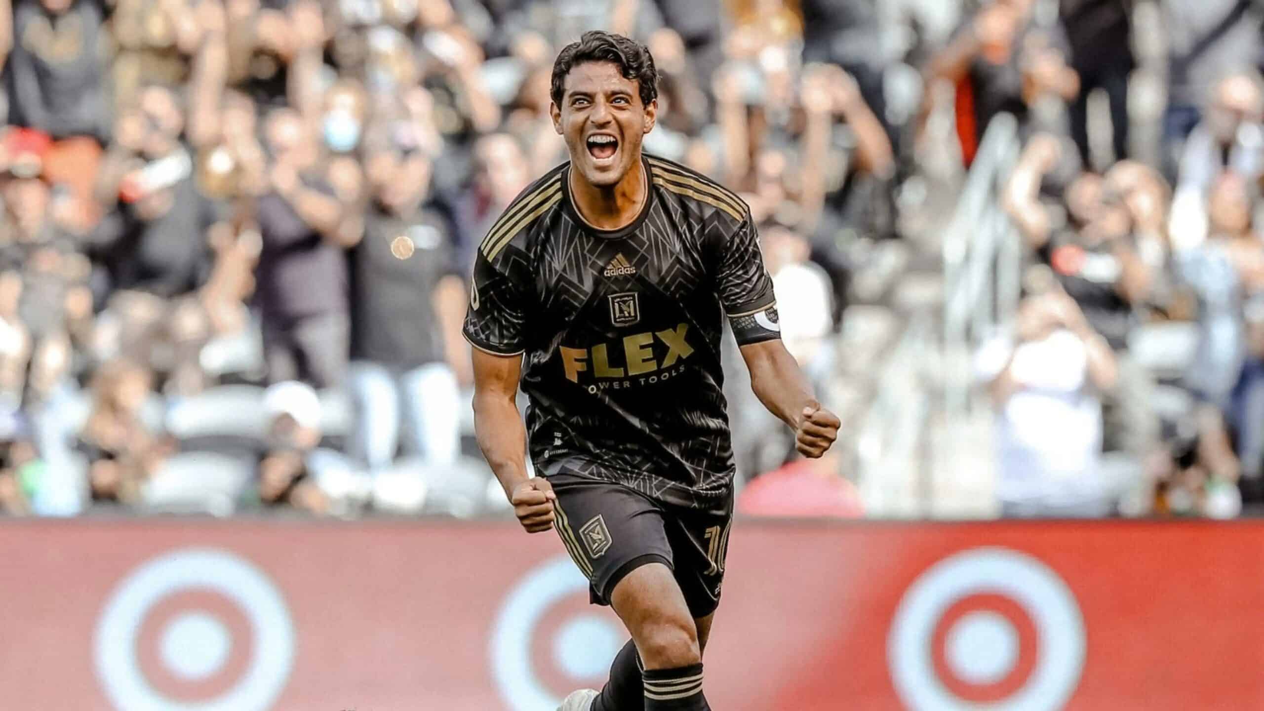 Carlos Vela festeja gol con el LAFC en la MLS.