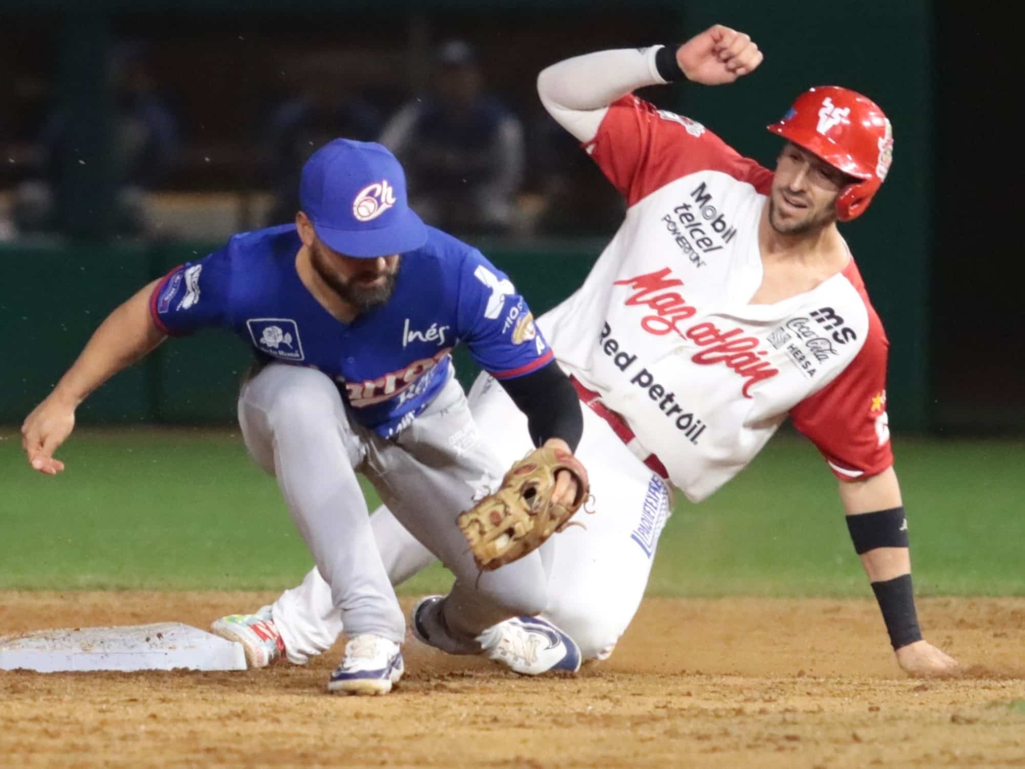 ALEX LIDDI SE ROBA LA SEGUNDA BASE
