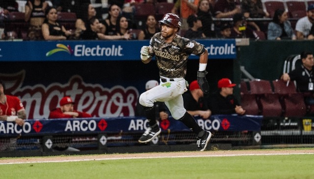 TOMATEROS ANOTA EN EL DUELO ANTE Los Mochis